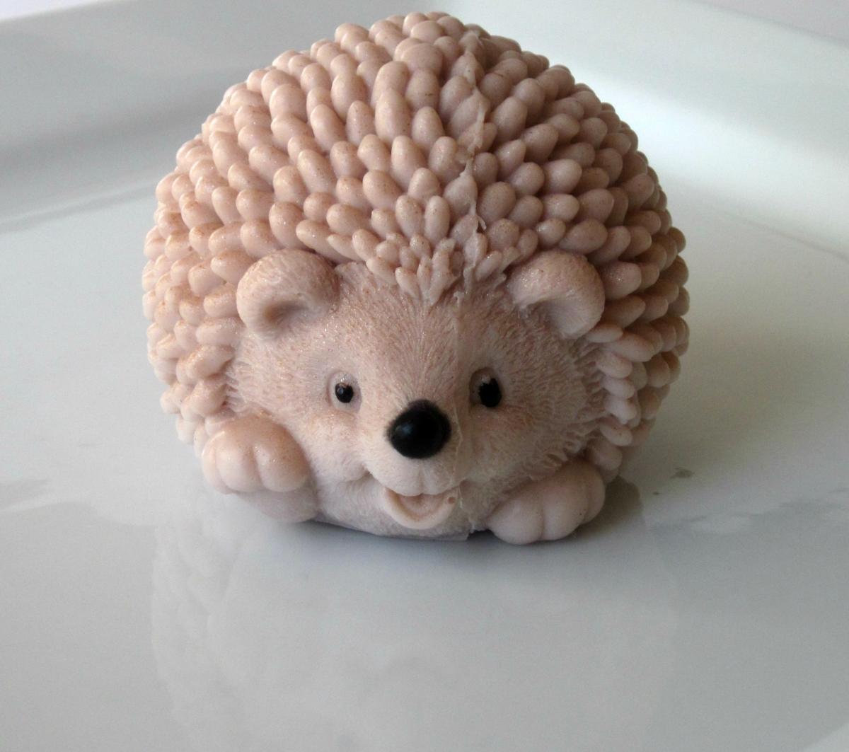Hedgehog Honeysuckle Soap on Luulla